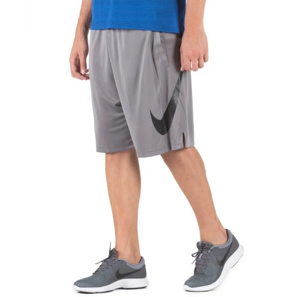NIKE DRI FIT Side Pockets Athletic Shorts Size Large - Picture 1 of 7